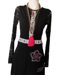 Alternative view of Selena Largo ngo crochet gris