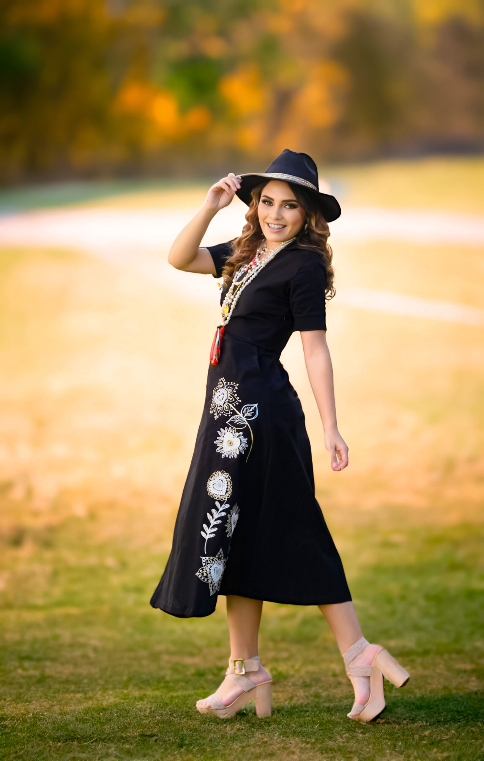 Vestido Fernanda B/F ngo flor dorado