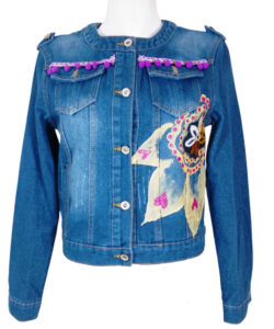 Chamarra mezclilla B&F flor dorada colores