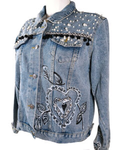 Alternative view of Chamarra B&F mez ojo perlas