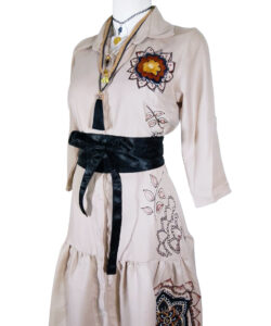 Alternative view of Talavera Corto BF beige flores