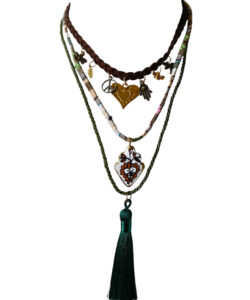 Collar Boho&Free 495 verde café corazón