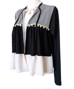 Alternative view of Saco Esfera negro hueso