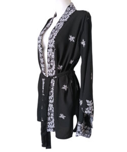 Alternative view of Saco Japones negro blanco