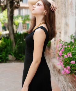 Alternative view of Vestido Desire negro cenefa