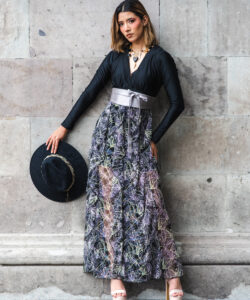 Alternative view of Vestido Dora Olanes Verticales negro flores