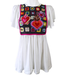 Blusa Toscana blanca colores crochet